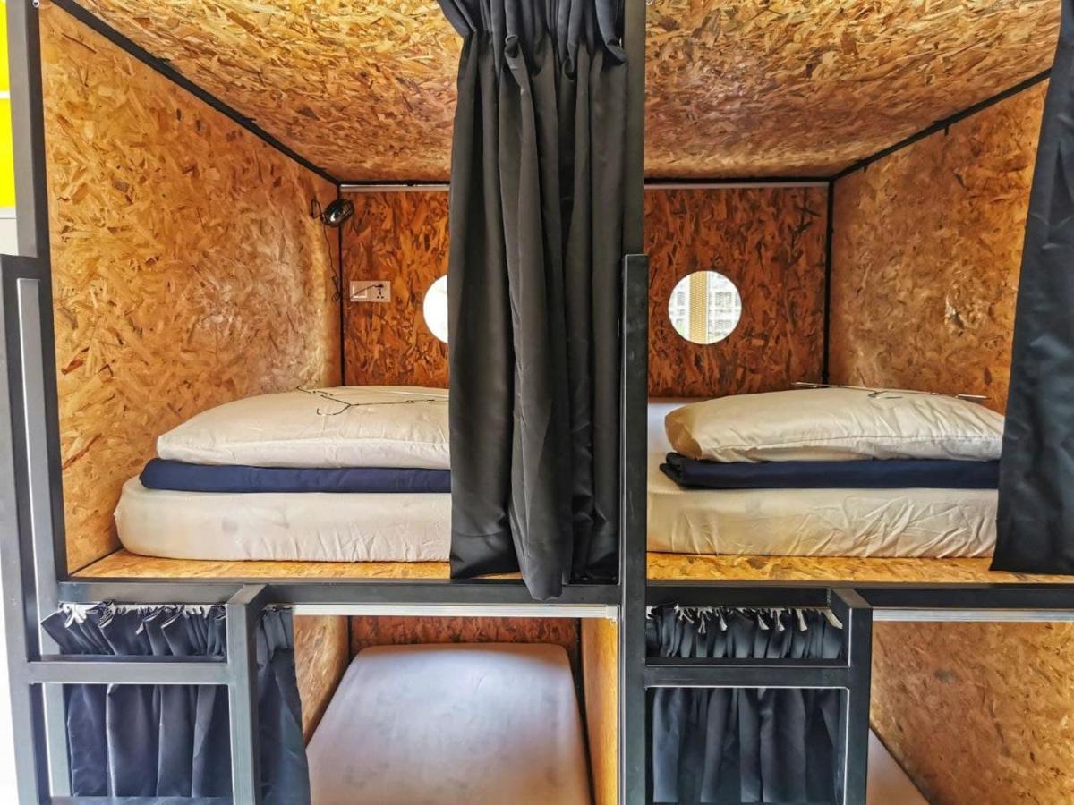 The Cocoon Capsule Hotel Cameron Highlands Exterior photo