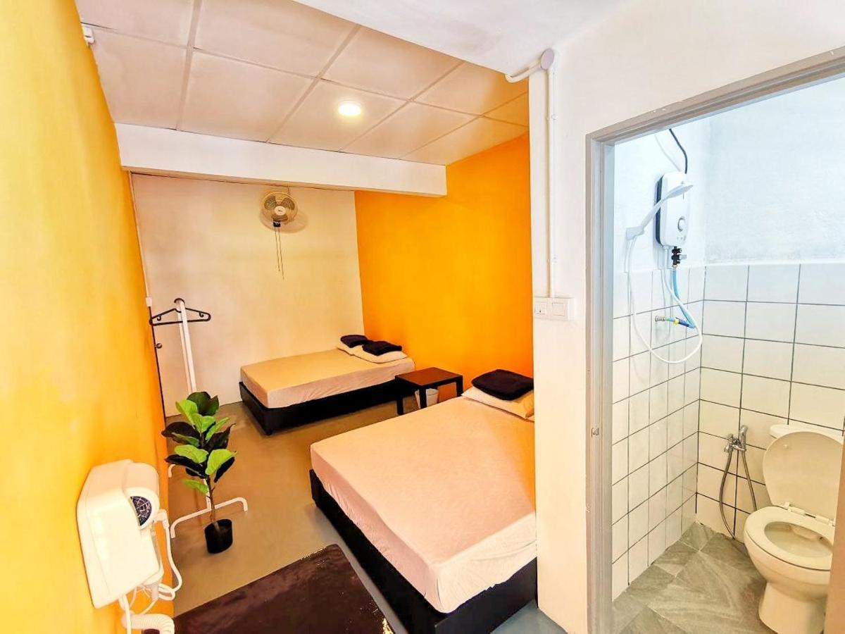 The Cocoon Capsule Hotel Cameron Highlands Exterior photo