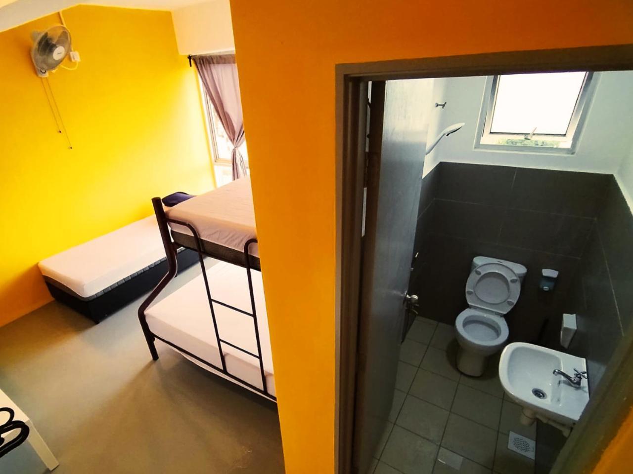 The Cocoon Capsule Hotel Cameron Highlands Exterior photo