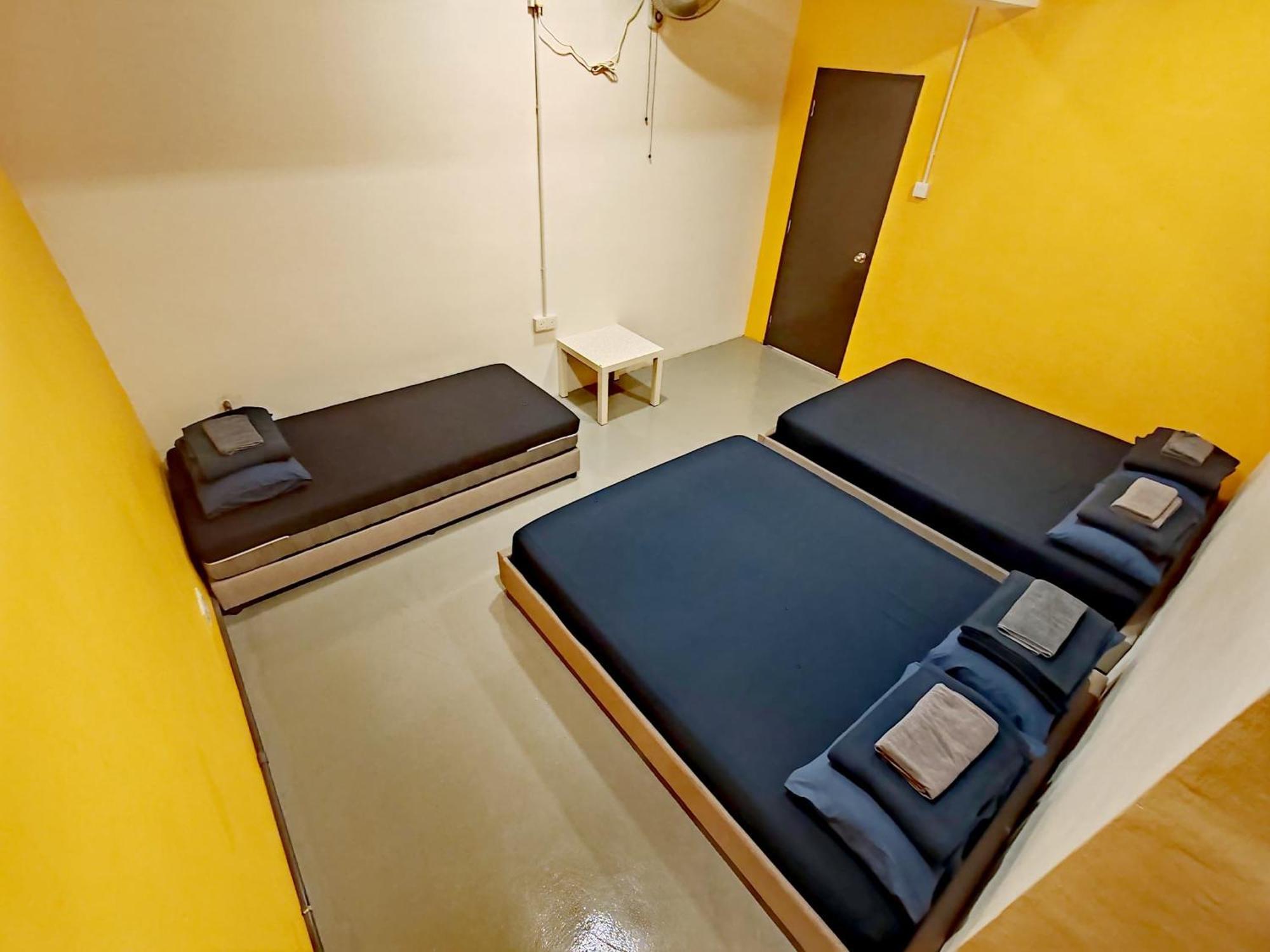 The Cocoon Capsule Hotel Cameron Highlands Exterior photo